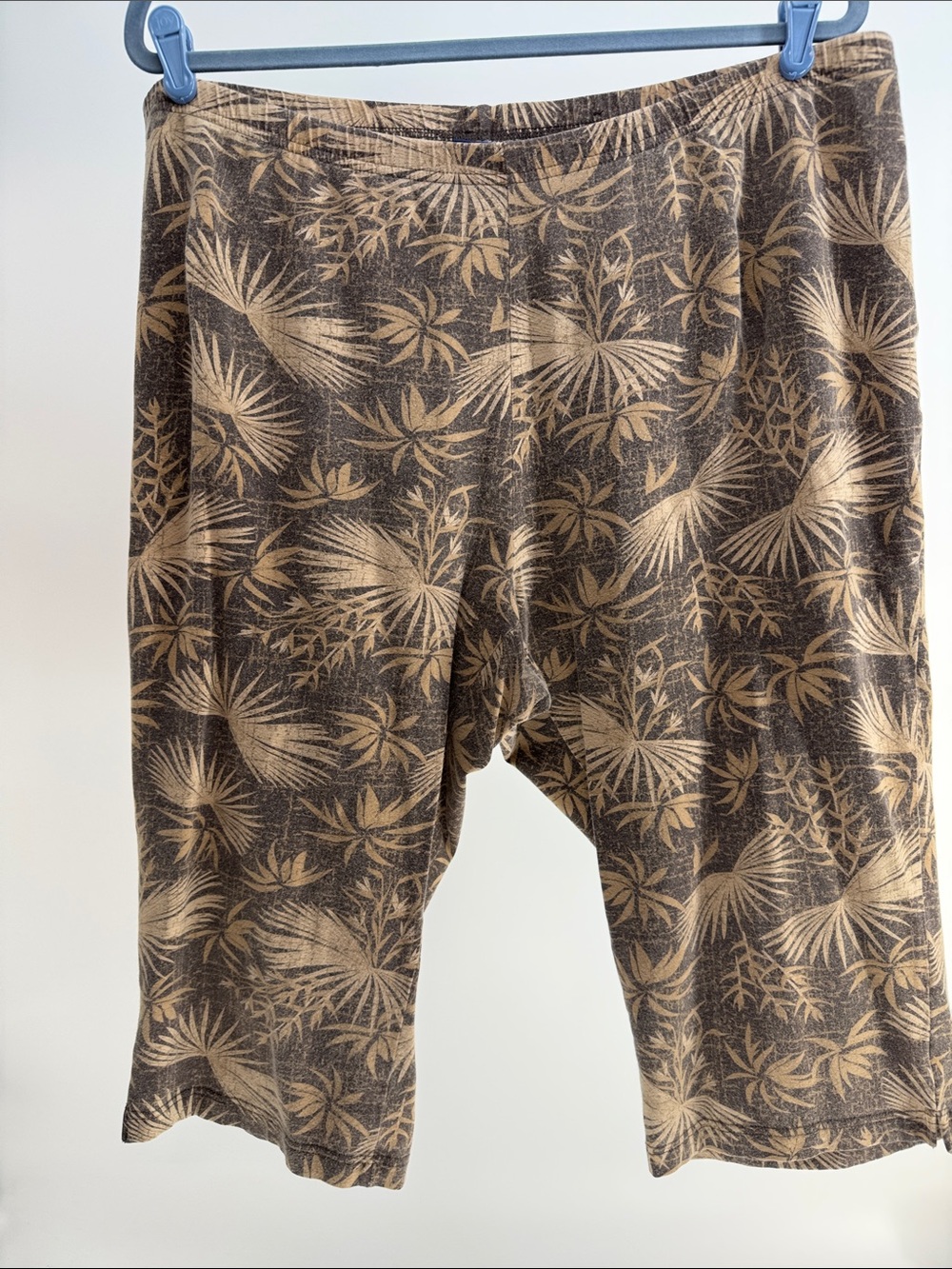 Basic Editions Brown and Tan Tropical-Print Capris